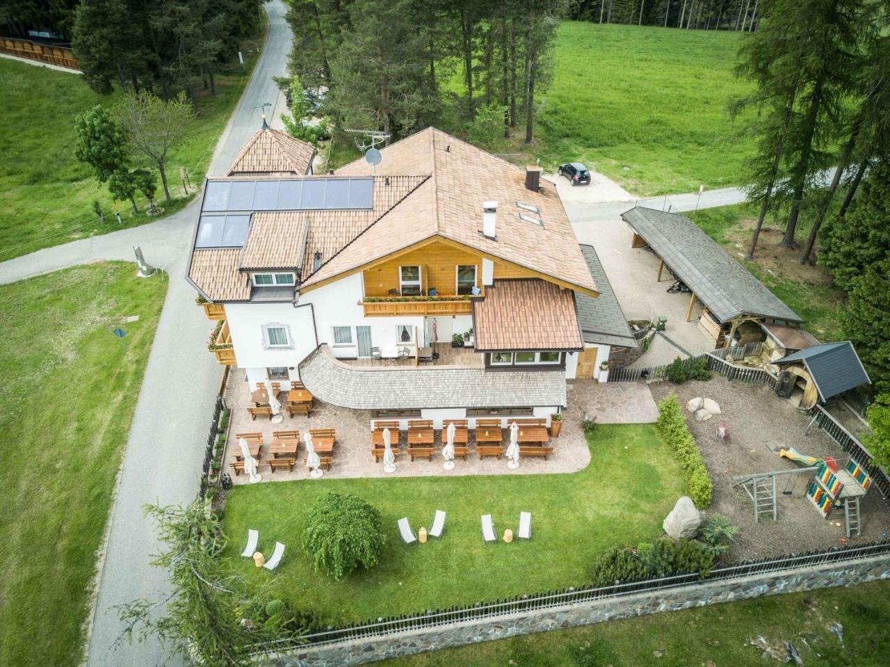 Hotel Landgasthof Laerchenwald Collepietra  Dış mekan fotoğraf